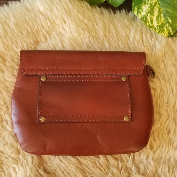 SWAPPED NWOT Marini Belt Bag in Tan - Picture 6 of 8